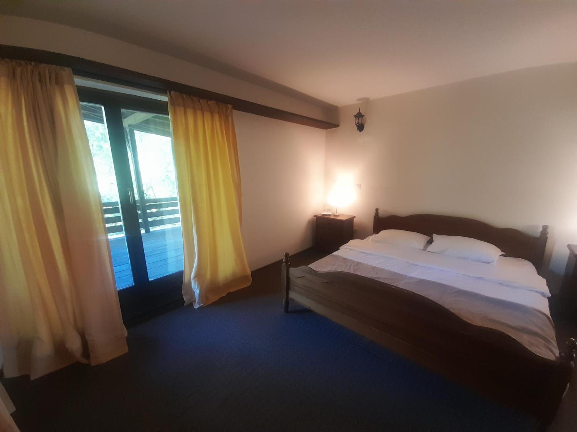 Teuta Palace Dom Faletici Hotel Saraievo Exterior foto